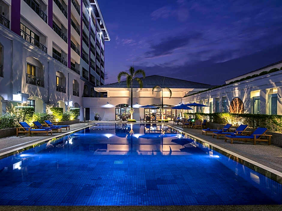 Mercure Yangon Kaba Aye