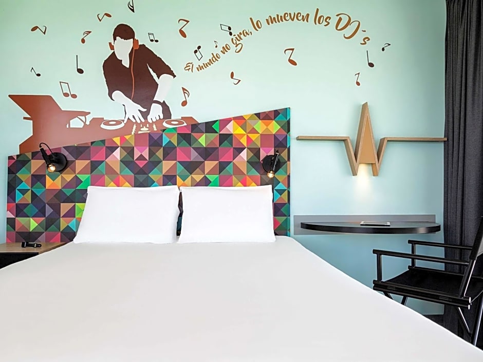 ibis Styles Merida Galerias