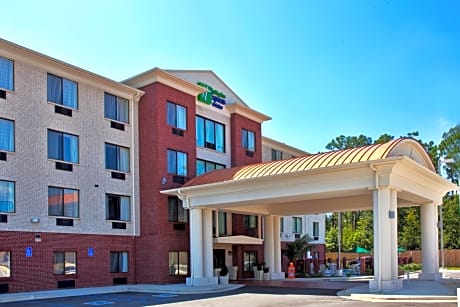 Holiday Inn Express Hotel & Suites Biloxi- Ocean Springs, an IHG Hotel