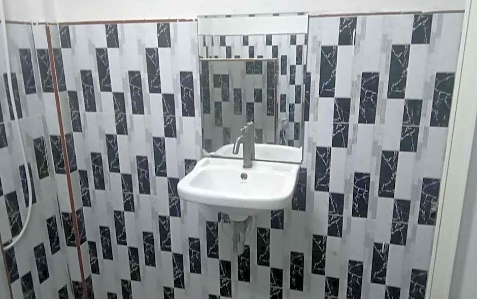 khlongnin Householder