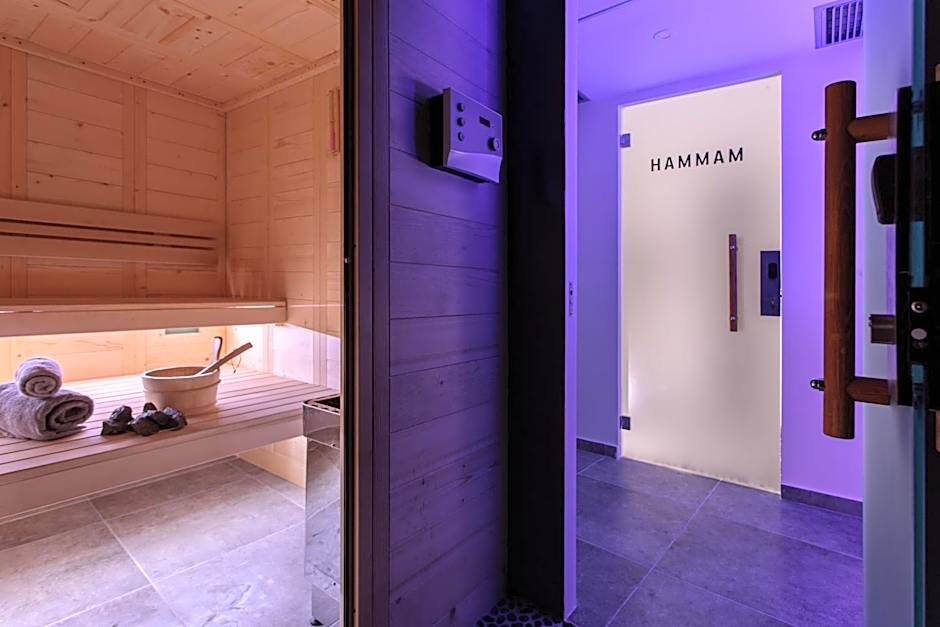 Liana Beach Hotel & Spa