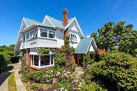 The Sanctuary & Spa Plus FREE Breakfast