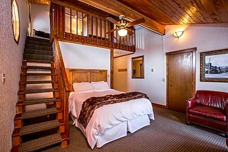 Deluxe Family Room
