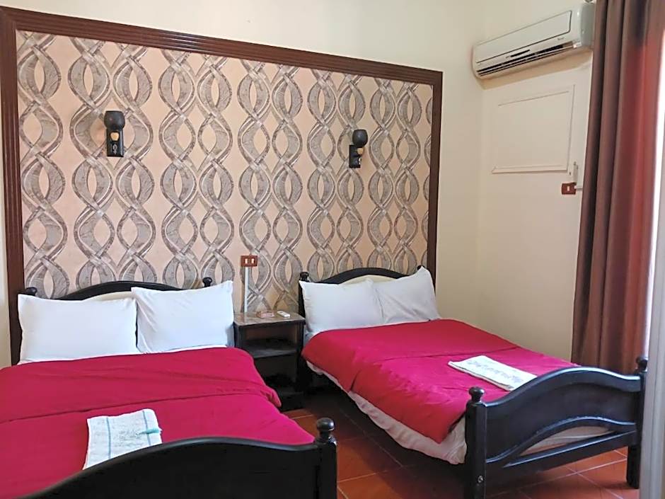 New Palace Hotel