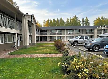 Quesnel Inn