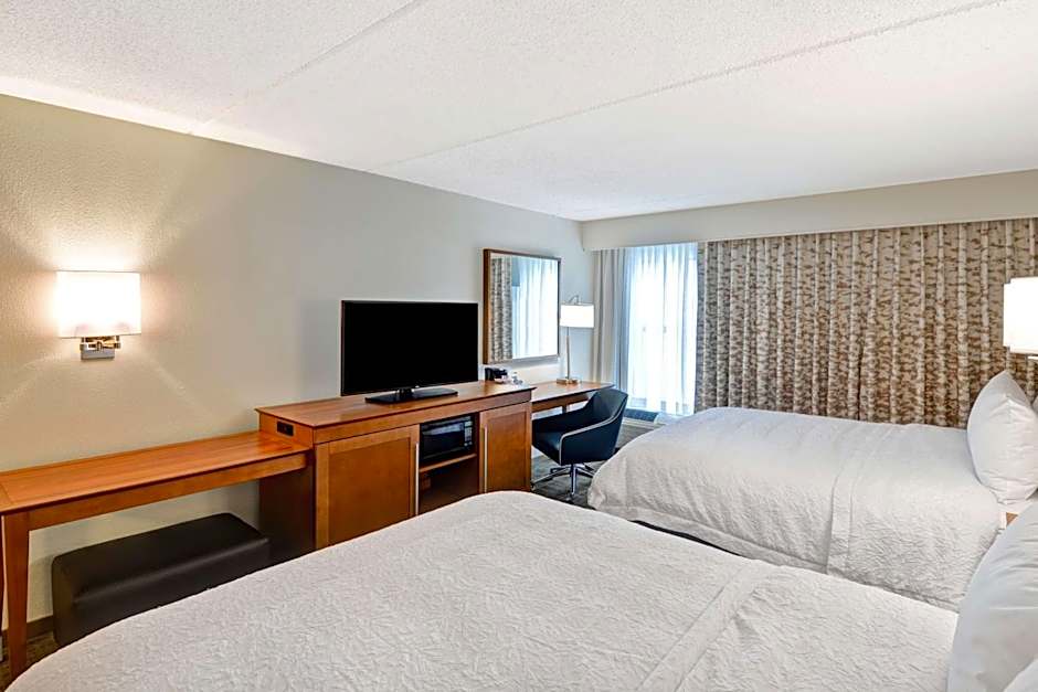 Hampton Inn By Hilton Albany Wolf Road Airport