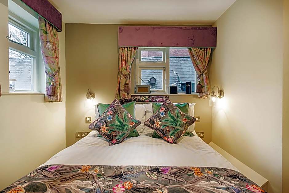 The Wynnstay Hotel, Oswestry, Shropshire - The Coaching Inn Group