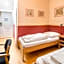 Hostel Mondpalast