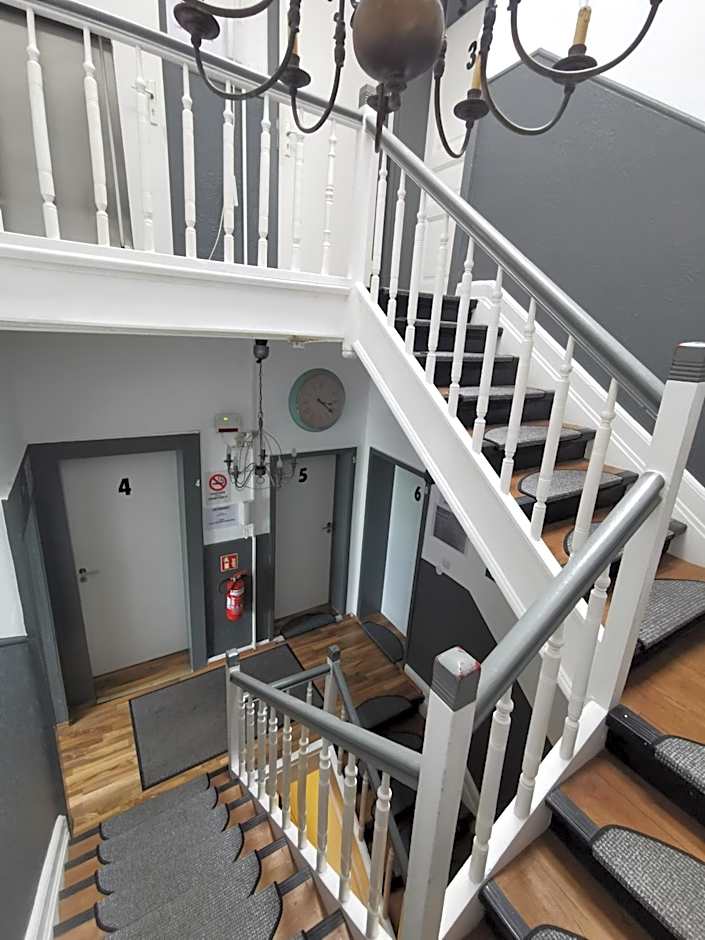 Eva&#x27;s Hostel - Self Check-In &amp; Only Private Rooms