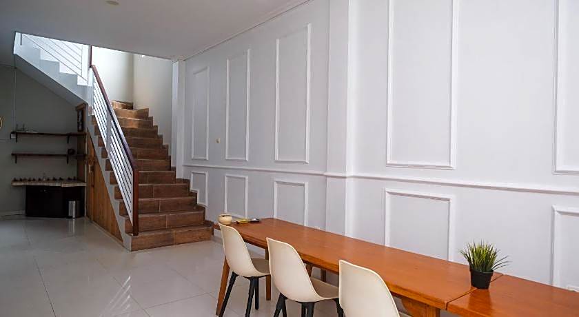 OYO 195 Stay @h Guesthouse