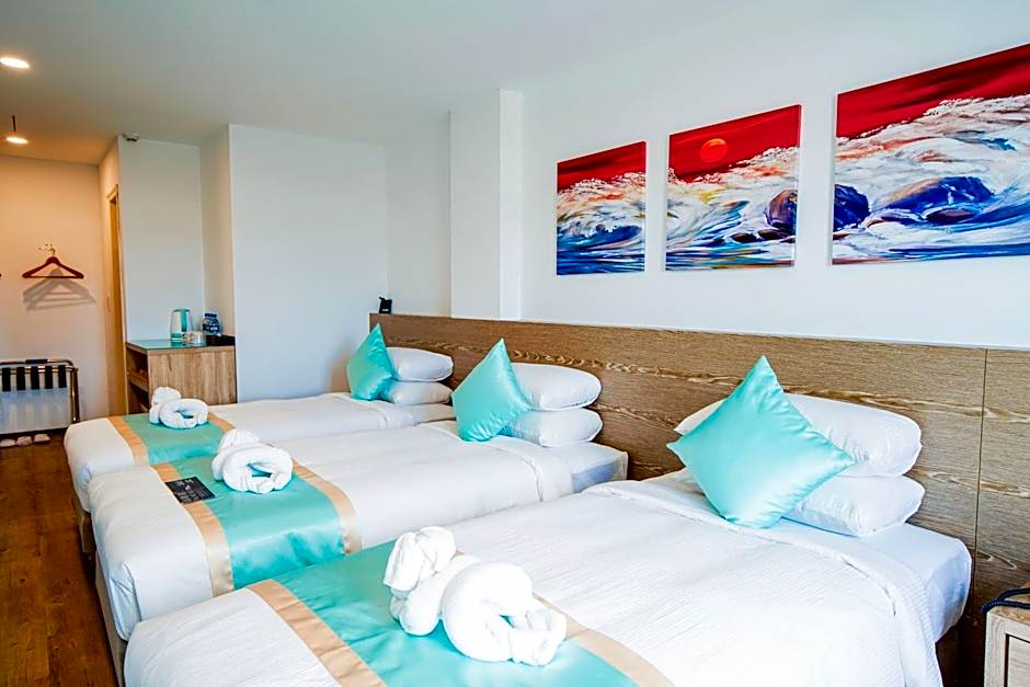 Photo 1 of 45 of Palau Hotel