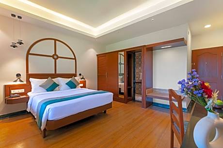 Garden View Classic Room with Balcony