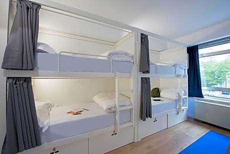 Bed in 8-Bed Mixed Dormitory Room