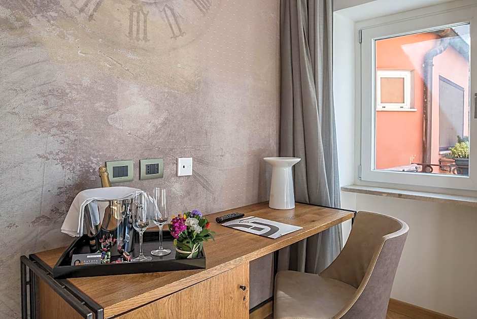 Navona Essence Hotel