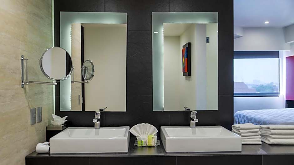 Holiday Inn Mexico Dali Airport By IHG