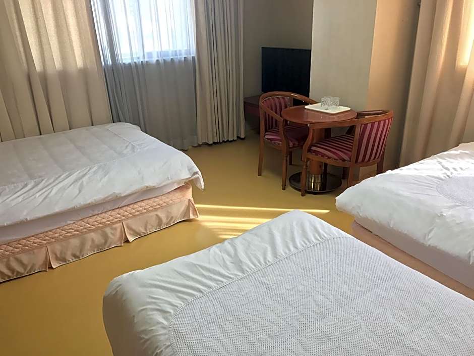 Central Hotel