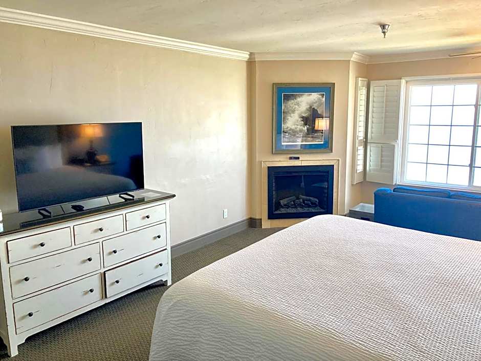 Sand Pebbles Inn