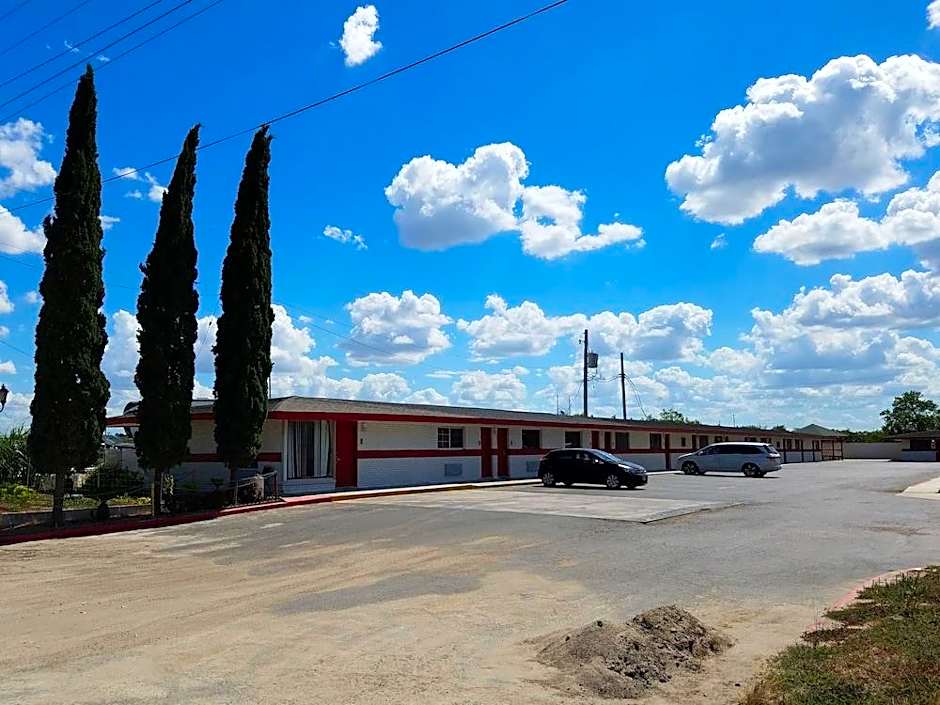 Luxury Inn & RV Park