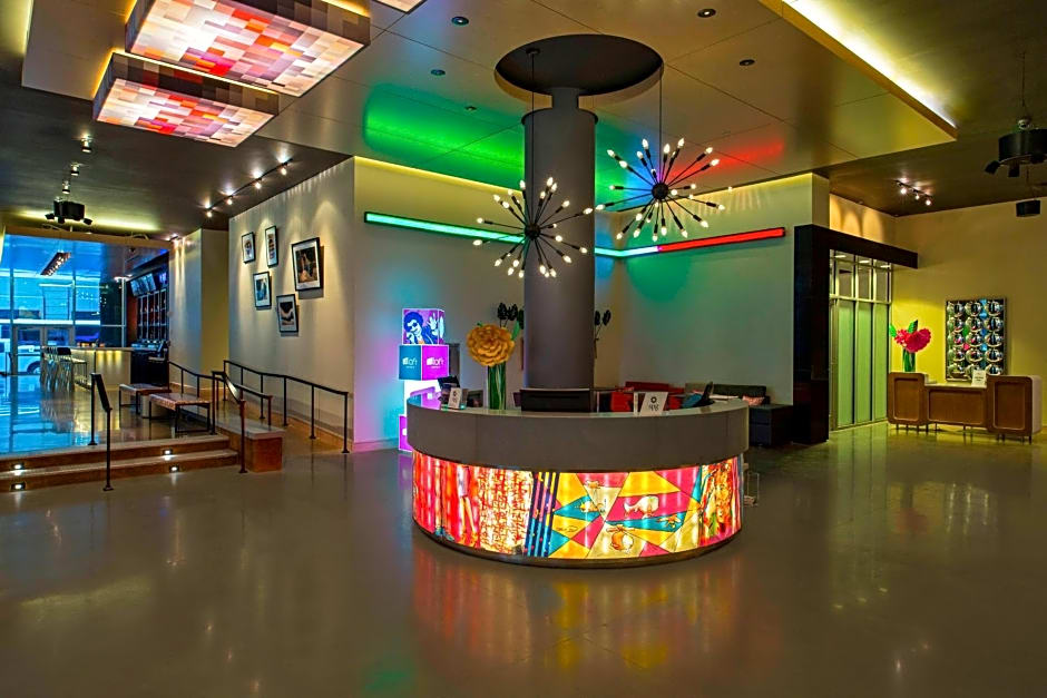 Aloft New Orleans Downtown