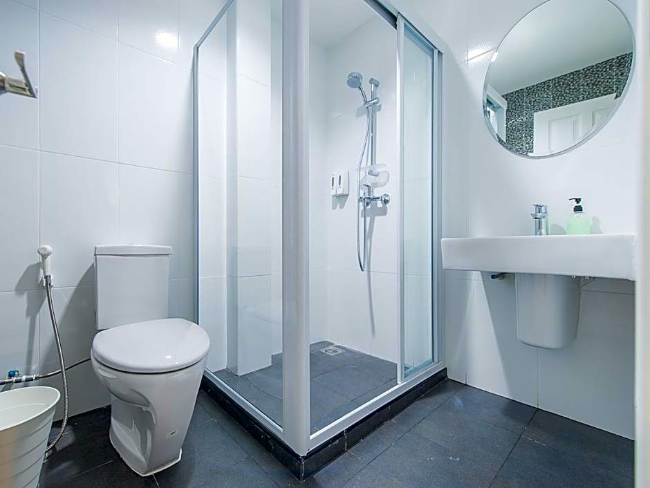 Matchbox Bangkok Hostel