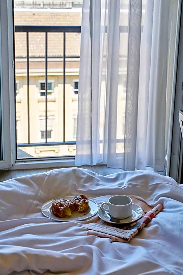 Hotel Monopol - Central Station