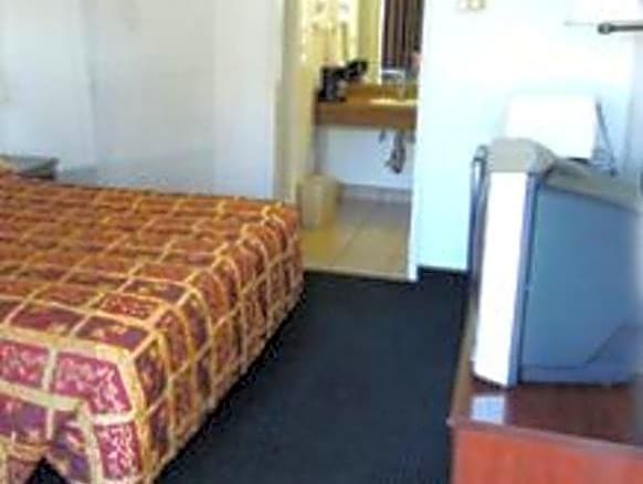 Red Lion Inn & Suites Redding