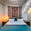 Cappa Via Cave Hotel