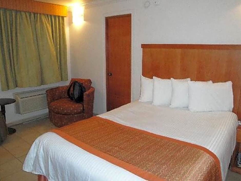 Le Consulat, An Ascend Collection Hotel