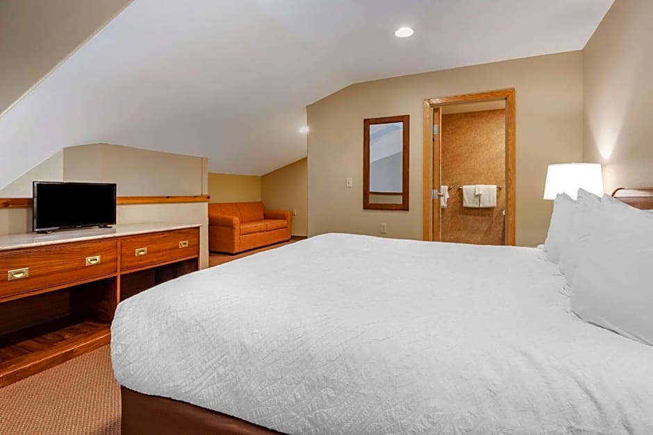 Mountain Edge Suites at Sunapee, Ascend Hotel Collection