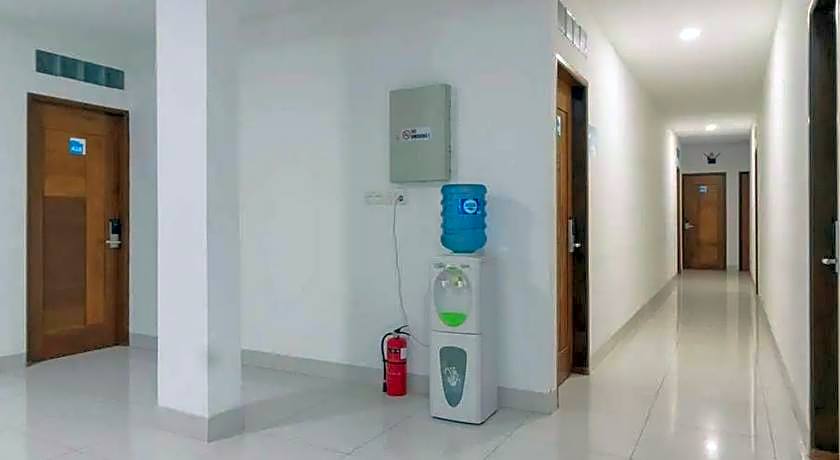 RedDoorz Plus @ Cemara Asri Medan