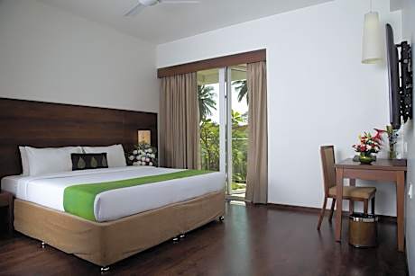 Double or Twin Room with Garden View
