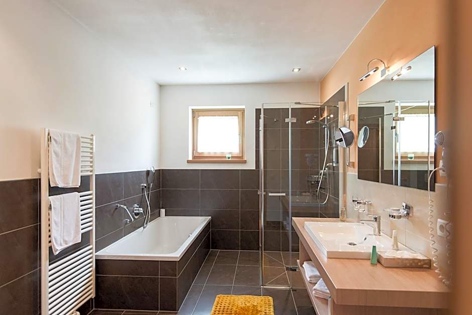 Alpine Hotel Ciasa Lara