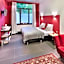 Hotel Moon