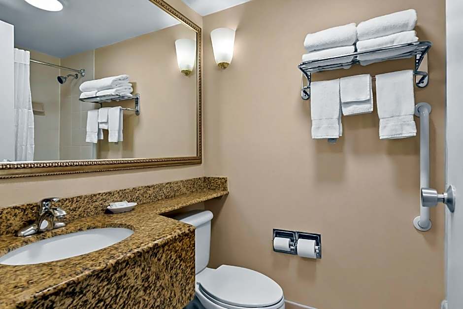 Clarion Inn North Haven - New Haven North