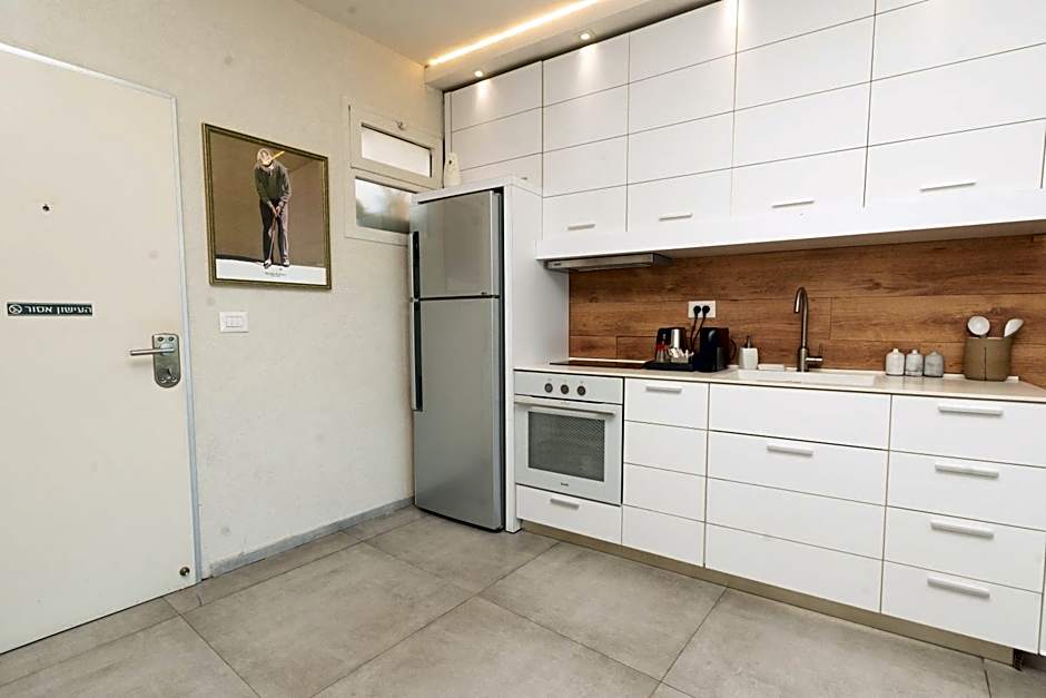 Neot Golf, Ziv's Place