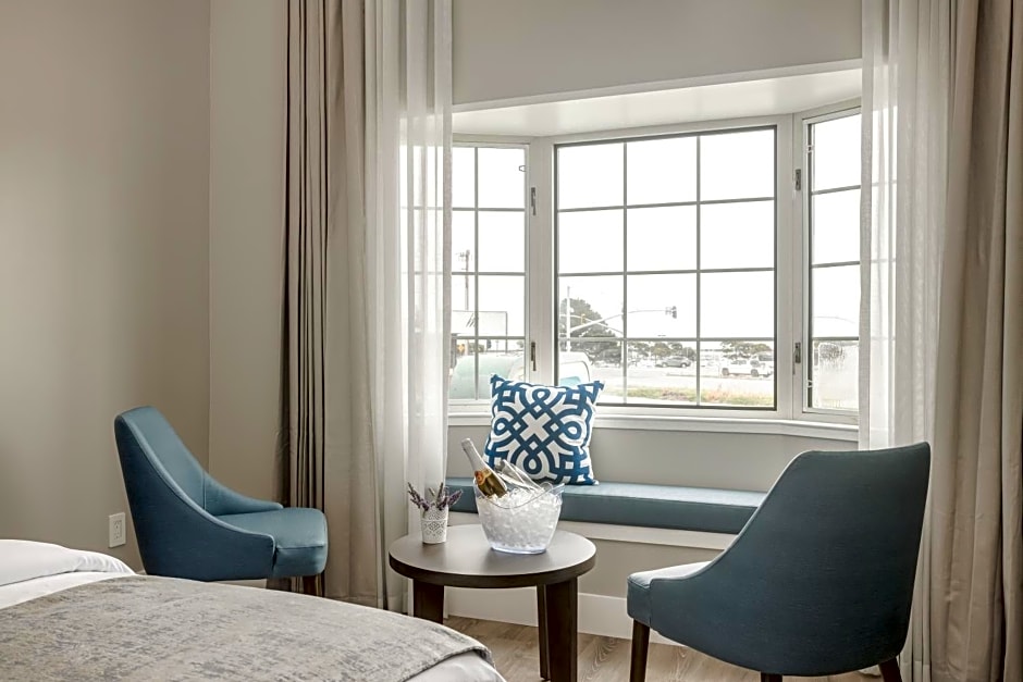 Harbor View Inn