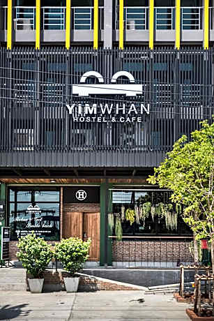 Yimwhan Hostel & Cafe Ayutthaya