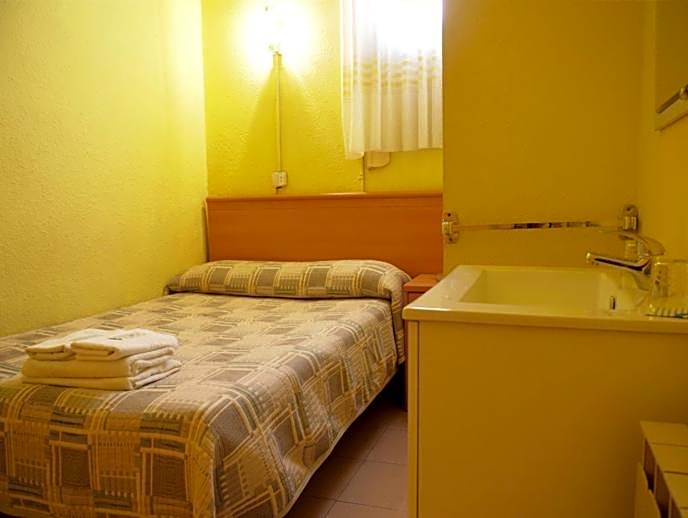 Hostal Delfos