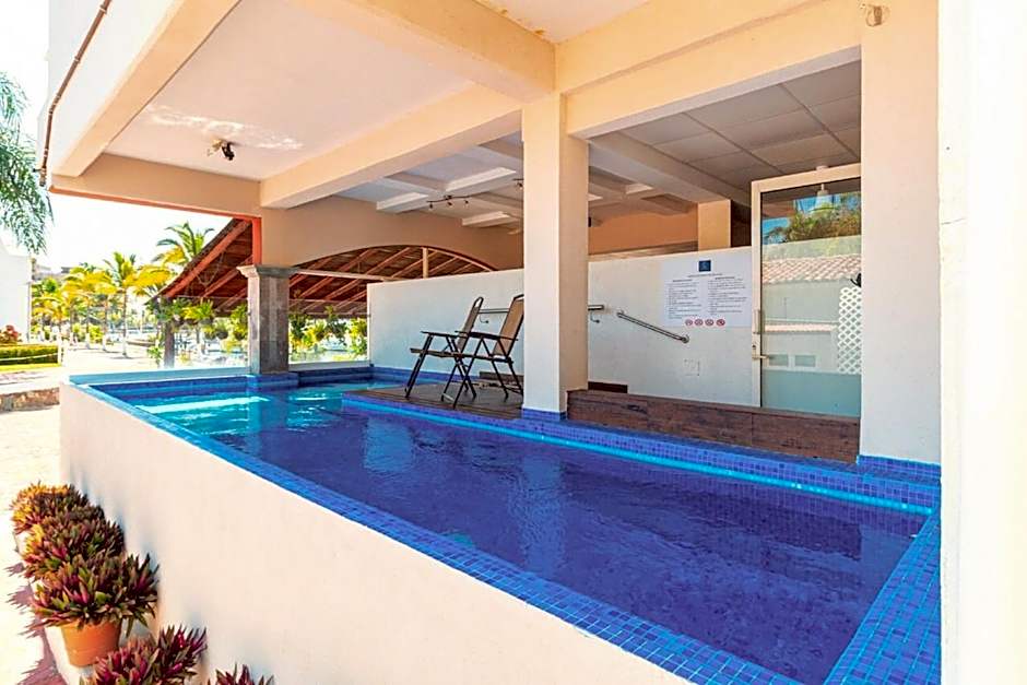 Marina Banderas Suites Hotel Boutique
