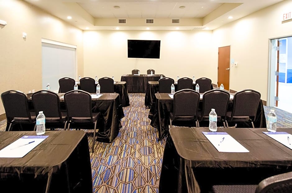 Holiday Inn Express And Suites Taylor By IHG