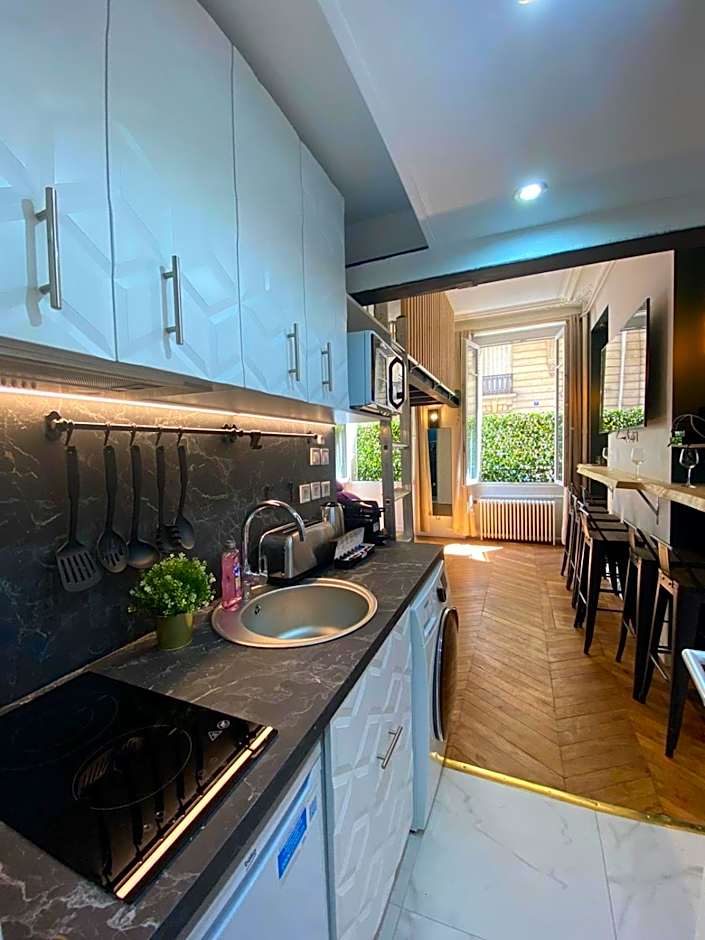 Beautiful mini Loft near Saint-Lazare