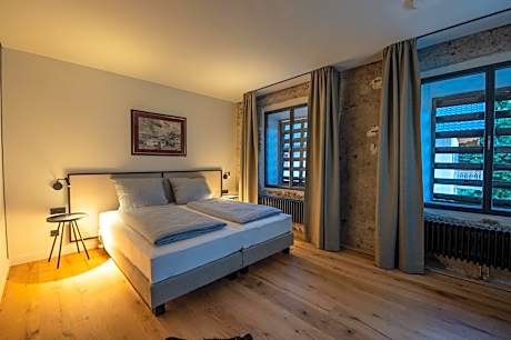 LANDHOTEL ALTE ZOLLSTATION- Historical Building