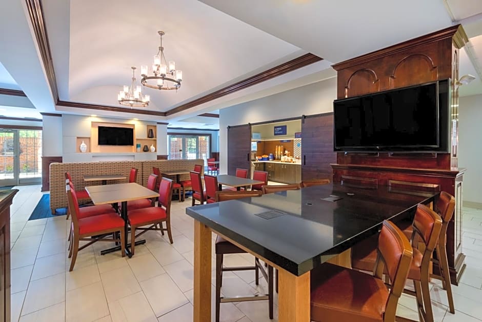 Holiday Inn Express State College at Williamsburg Square By IHG