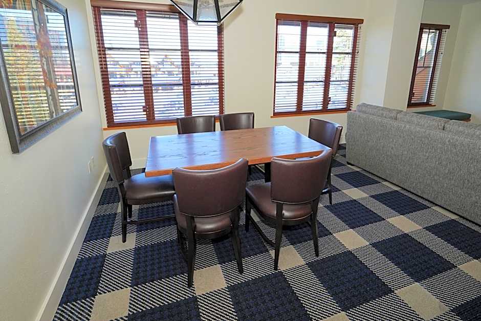 Heavenly Village Condos - Grand Residence