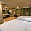 Katherine Plaza Hotel