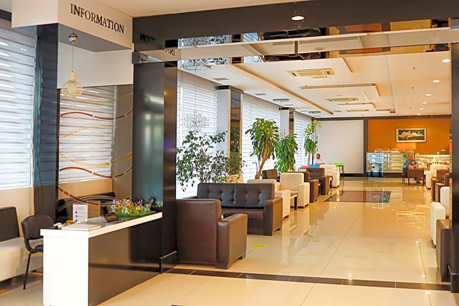 Side Kum Hotel