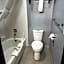 Nampa Inn & Suites