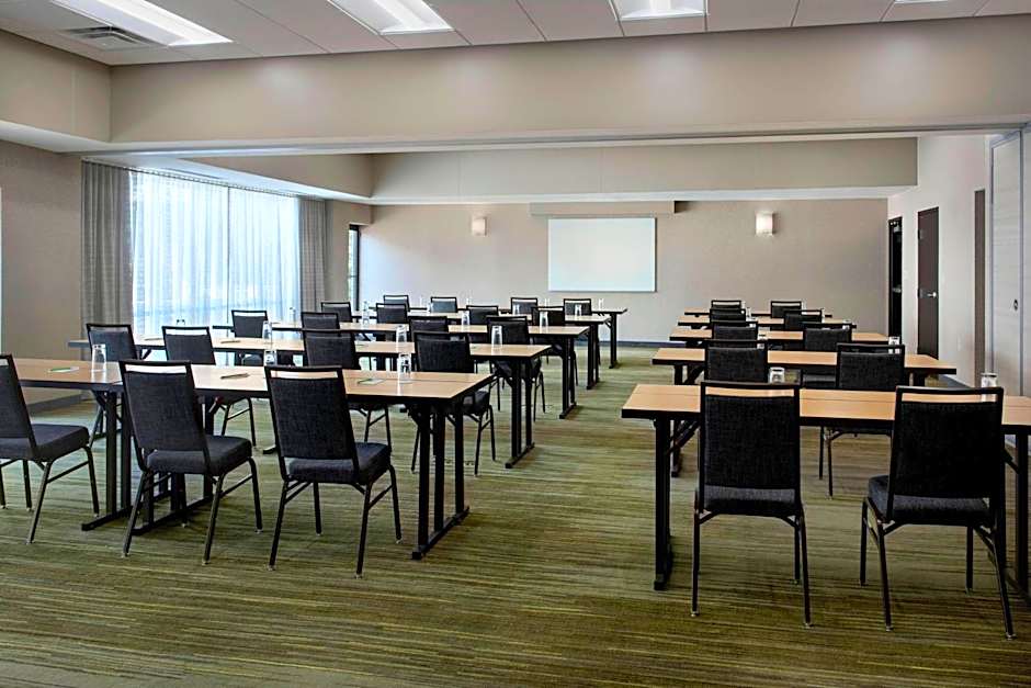 Courtyard by Marriott Boston Norwood/Canton
