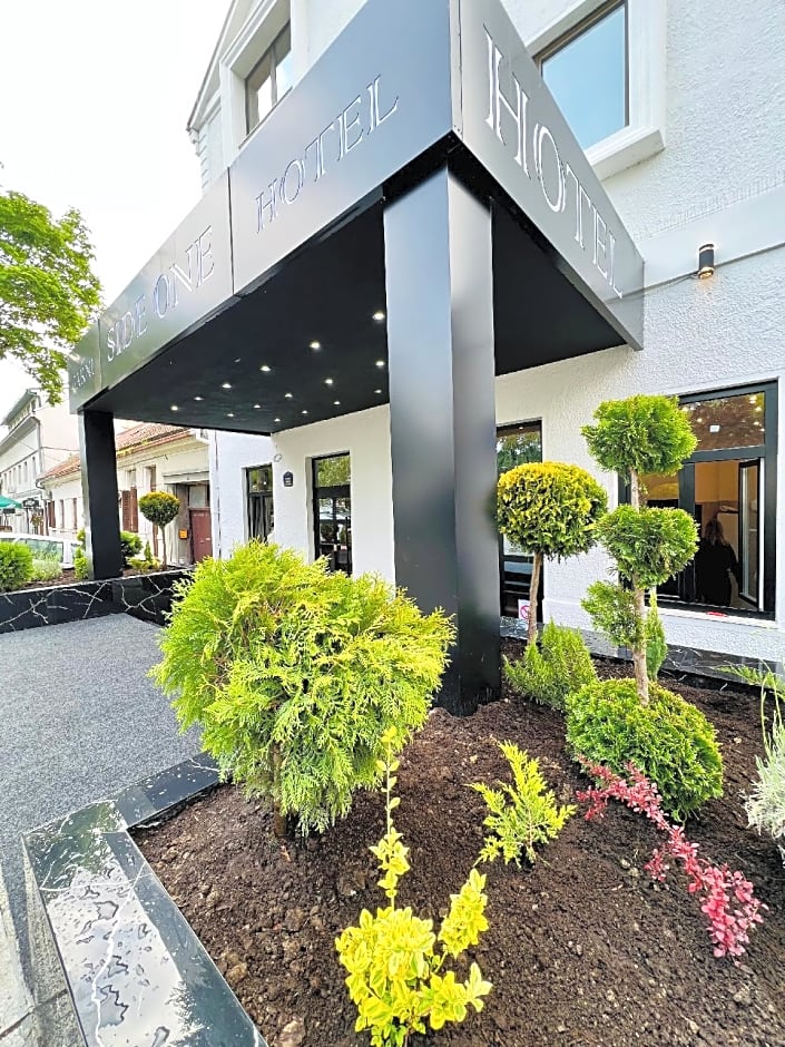 Side One Design Hotel