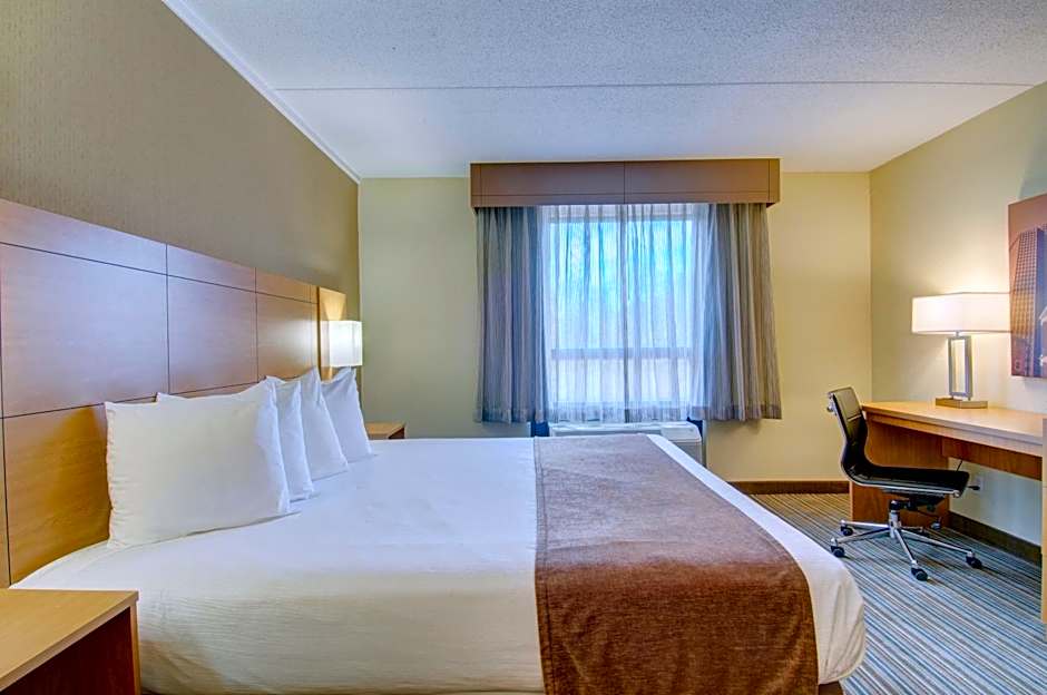 Best Western Royal Plaza Hotel & Trade Center